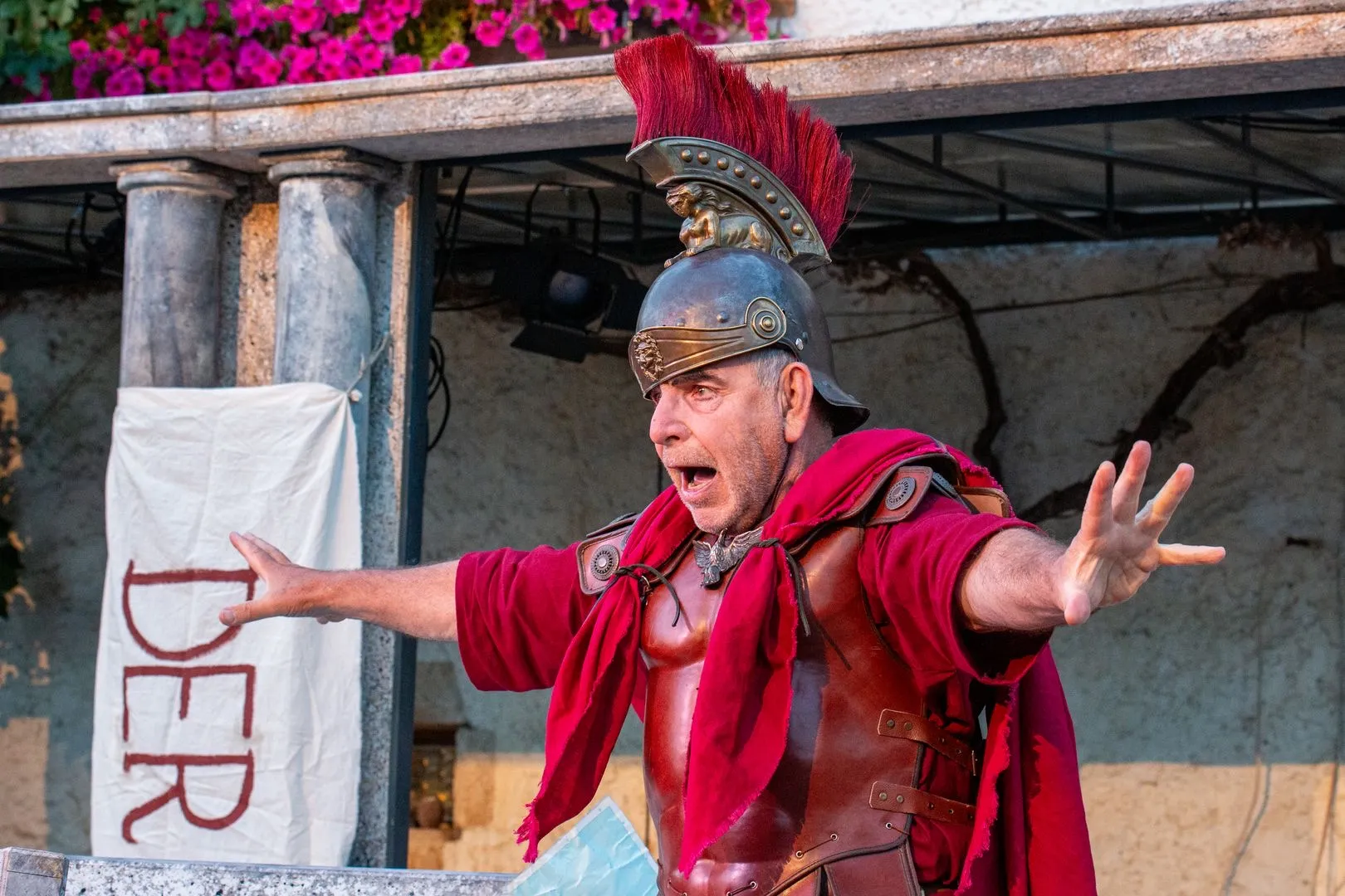 Kostümbild – Romulus der Grosse