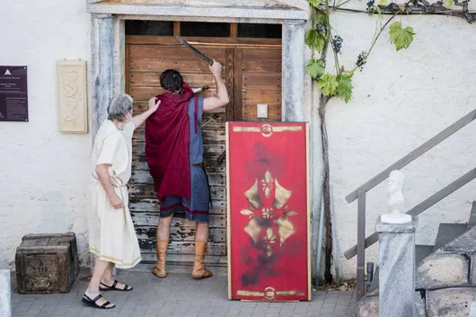 Romulus der Grosse Bild 8